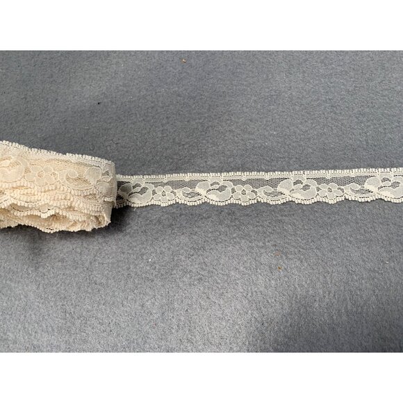 Ivory Floral Lace Trim 1" wide 7 yards Vintage Style Bridal Sewing Crafts - Picture 2 of 6